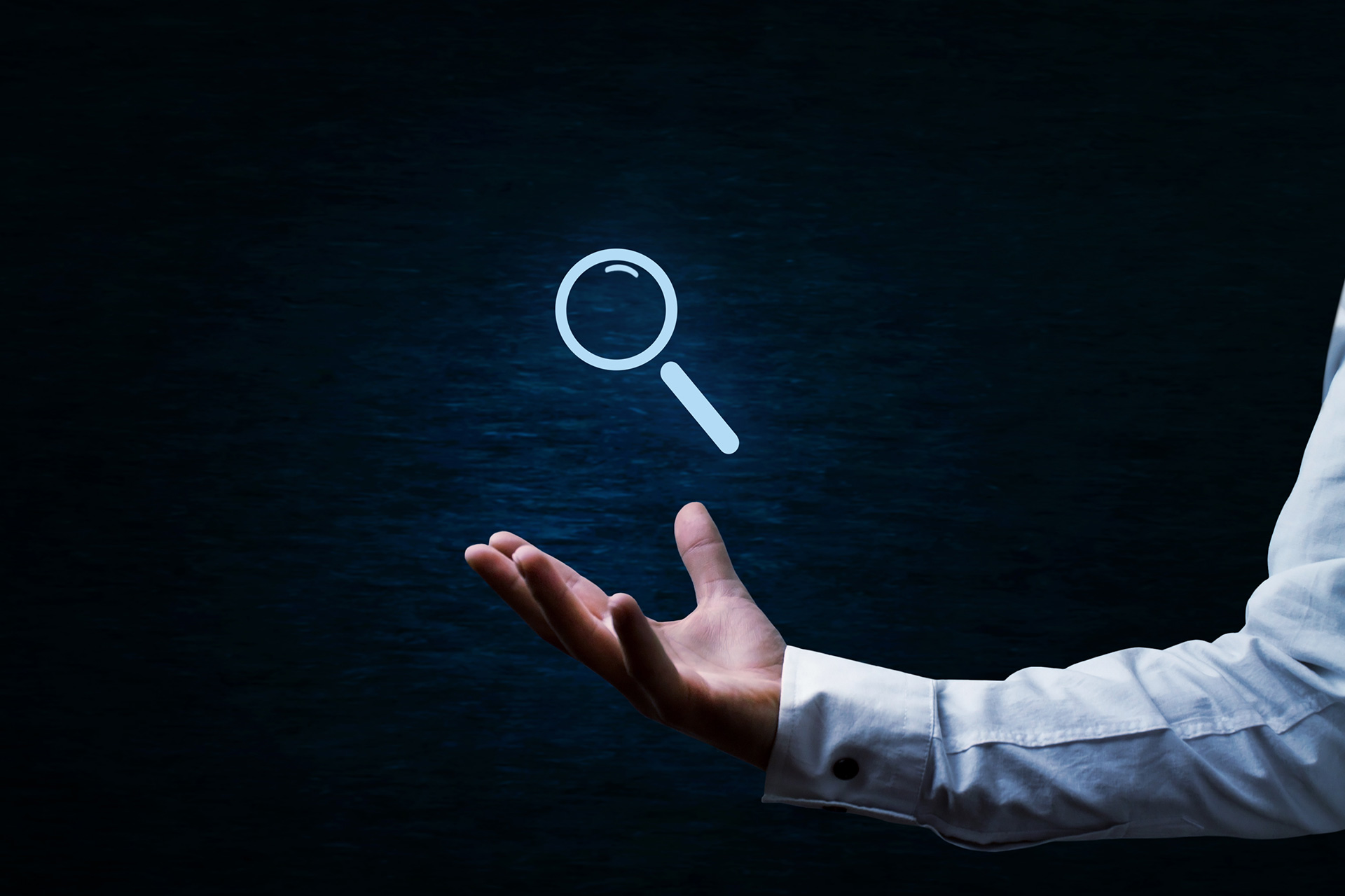 Effiziente Webseiten-Optimierung Lupen-Symbol